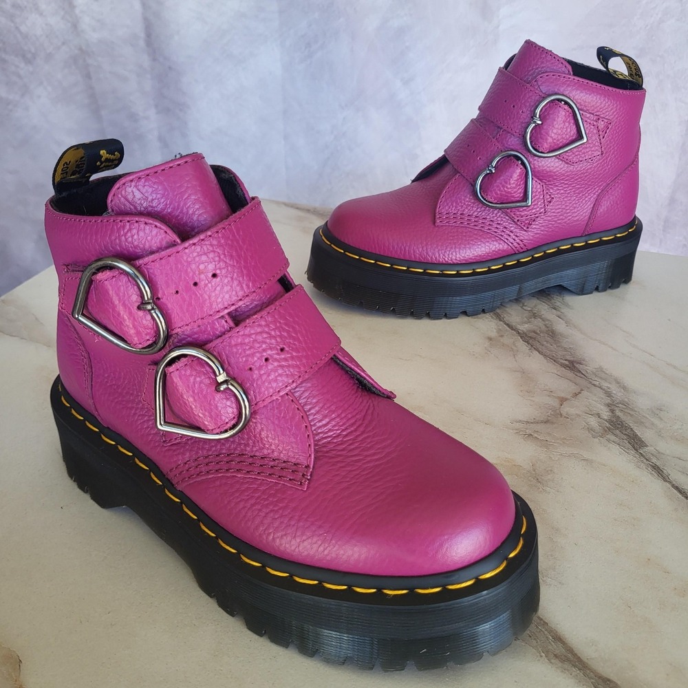 Dr Martens Devon Heart Boots Womens Size 7 Pink Leather Platform Ankle Buckle